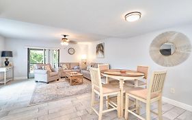 South Tampa Retreat Fenced Yard, Top Location!
